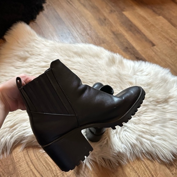 ZARA Heel Ankle Boots Black - Picture 7 of 7